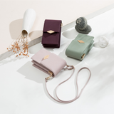 Soar |みんなの憧れ、上品なスマホショルダーポーチ| ソア 大人可愛い スマホ ショルダーポーチ ポーチ ポシェット ショルダー ストラップ バッグ ミニバック 小物入れ スマホポーチ 肩掛け 可愛い 上品 高見え 便利 持ち運び お出かけ ショッピング ブランド レディース かわいい 携帯 アイフォン おしゃれ iPhone15