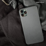 旧機種対象!棚卸SALE!【訳あり/新品】monCarbone モンカーボン HOVERKOAT iPhone 11, 11 Pro, 11 Pro Max ケース 【ステルスブラック 】 フルカーボンケース 弾道繊維 カーボンケブラー レンズ保護 ワイヤレス充電可能