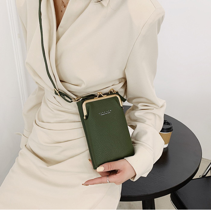 Soar ｜がま口で取り出し楽々♪ スマホショルダーポーチ｜ ソア がま口型ショルダーポーチ ポーチ ポシェット ショルダー ストラップ バッグ ミニバック 小物入れ スマホポーチ 肩掛け 可愛い 上品 高見え 便利 持ち運び お出かけ ショッピング 3WAY ブランド レディース かわいい 携帯 iPhone15 アイフォン スマホポーチ